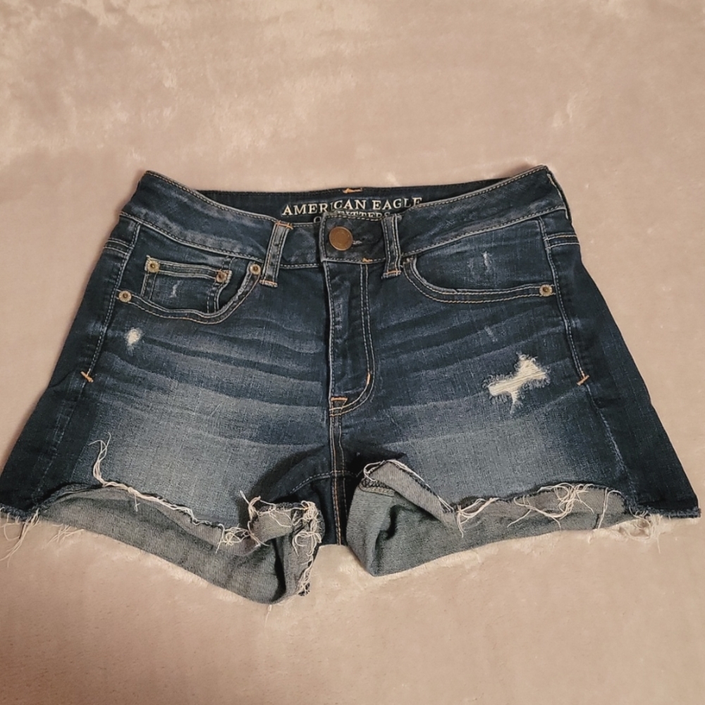 AMERICAN EAGLE OUTFITTERS SHORTS